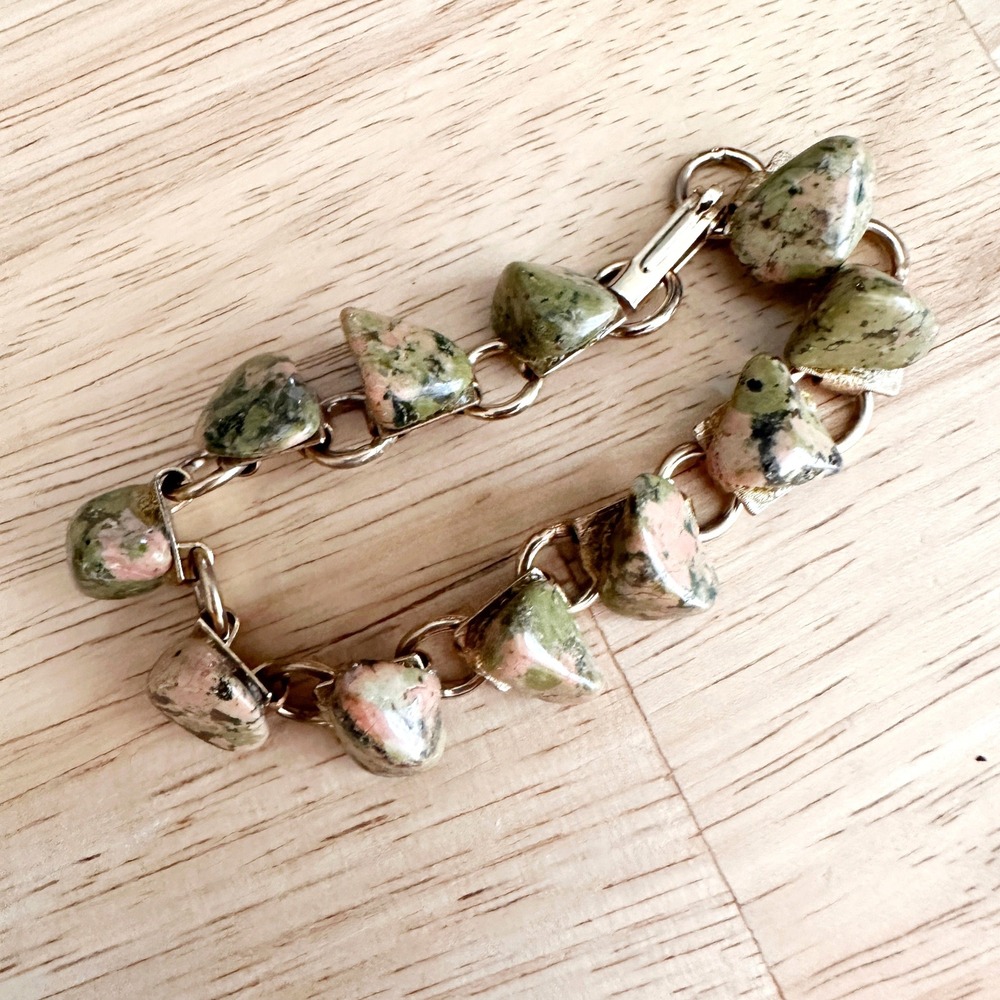 Unakite Heart Bracelet Gold Tone Link Natural Stone 7.5" Green Pink